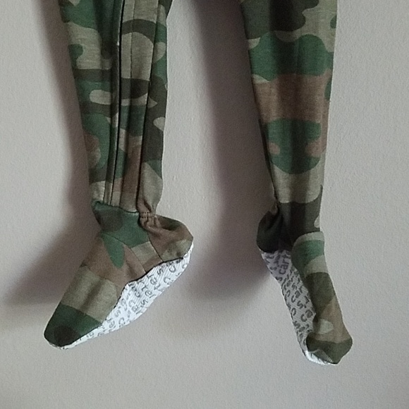 Carter's Footer Sleeper (2 available) - Picture 4 of 5